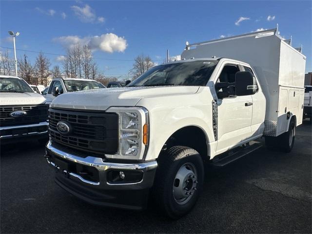 new 2024 Ford F-350 car, priced at $78,565