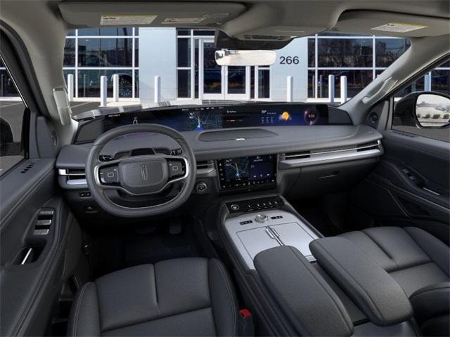 new 2025 Lincoln Navigator car, priced at $102,235