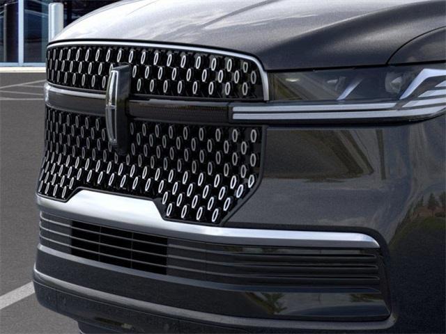 new 2025 Lincoln Navigator car, priced at $102,235