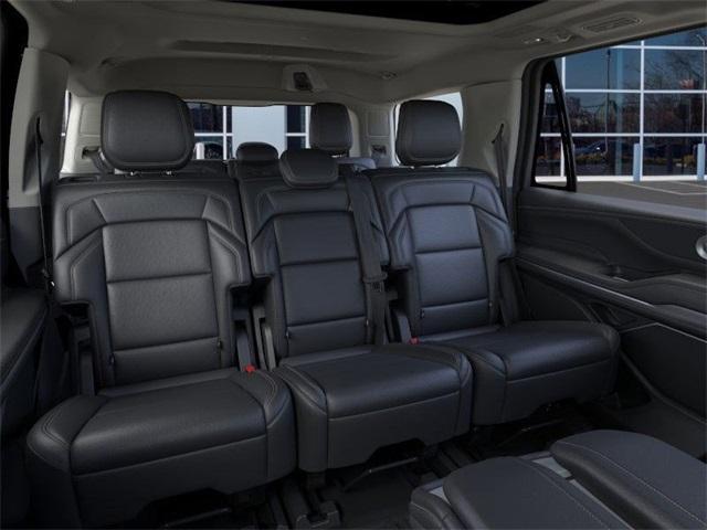 new 2025 Lincoln Navigator car, priced at $102,235