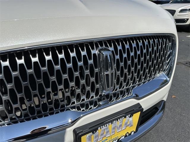 used 2022 Lincoln Nautilus car, priced at $29,300