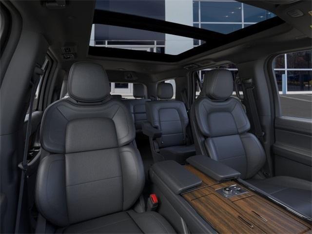 new 2024 Lincoln Navigator car, priced at $95,246