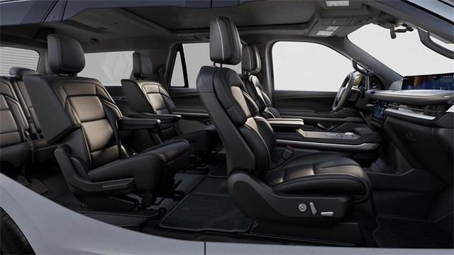 new 2025 Lincoln Navigator car, priced at $106,440