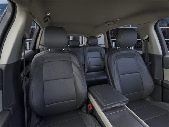 new 2025 Lincoln Nautilus car