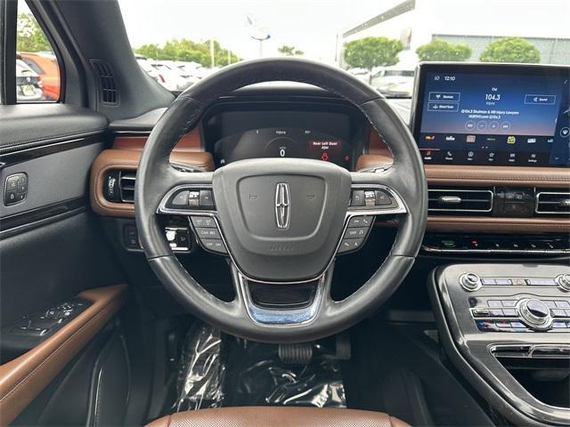 used 2022 Lincoln Nautilus car, priced at $36,200