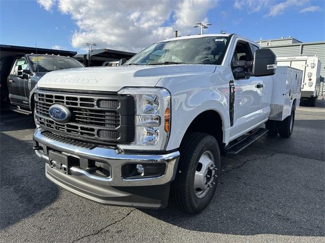 new 2024 Ford F-350 car, priced at $72,765