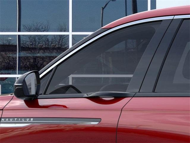 new 2025 Lincoln Nautilus car