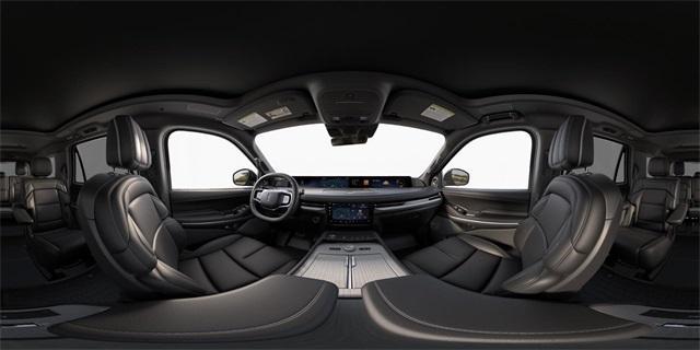 new 2025 Lincoln Navigator car, priced at $106,685
