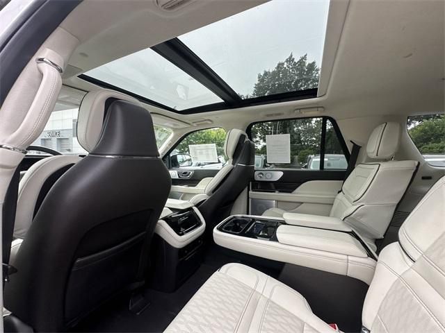 used 2023 Lincoln Navigator car, priced at $72,000