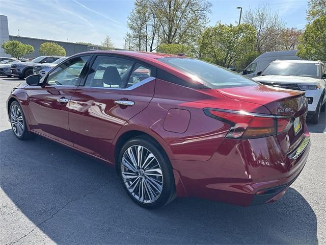 used 2023 Nissan Altima car, priced at $27,500