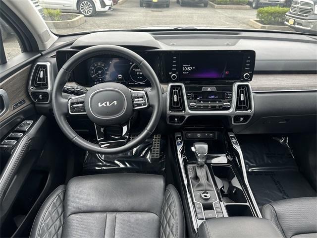 used 2023 Kia Sorento car, priced at $35,600