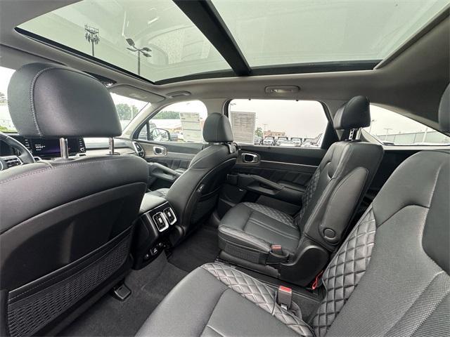 used 2023 Kia Sorento car, priced at $35,600