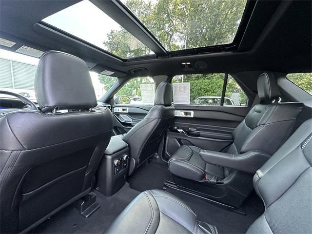 used 2022 Ford Explorer car, priced at $40,900
