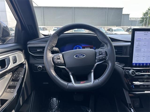 used 2022 Ford Explorer car, priced at $40,900
