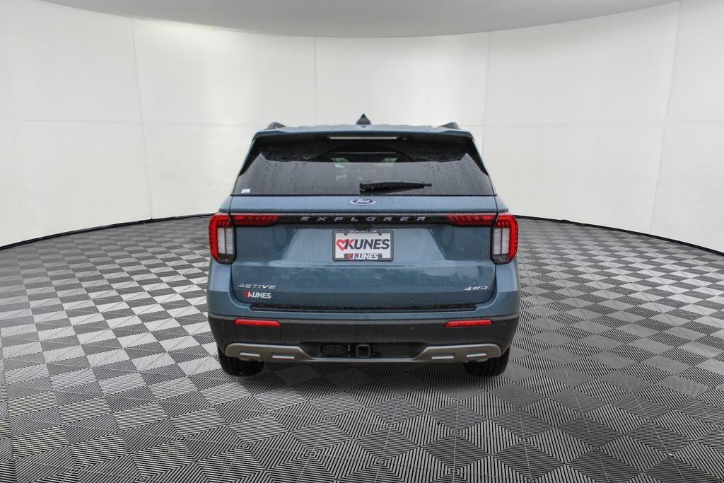 new 2025 Ford Explorer car, priced at $43,632