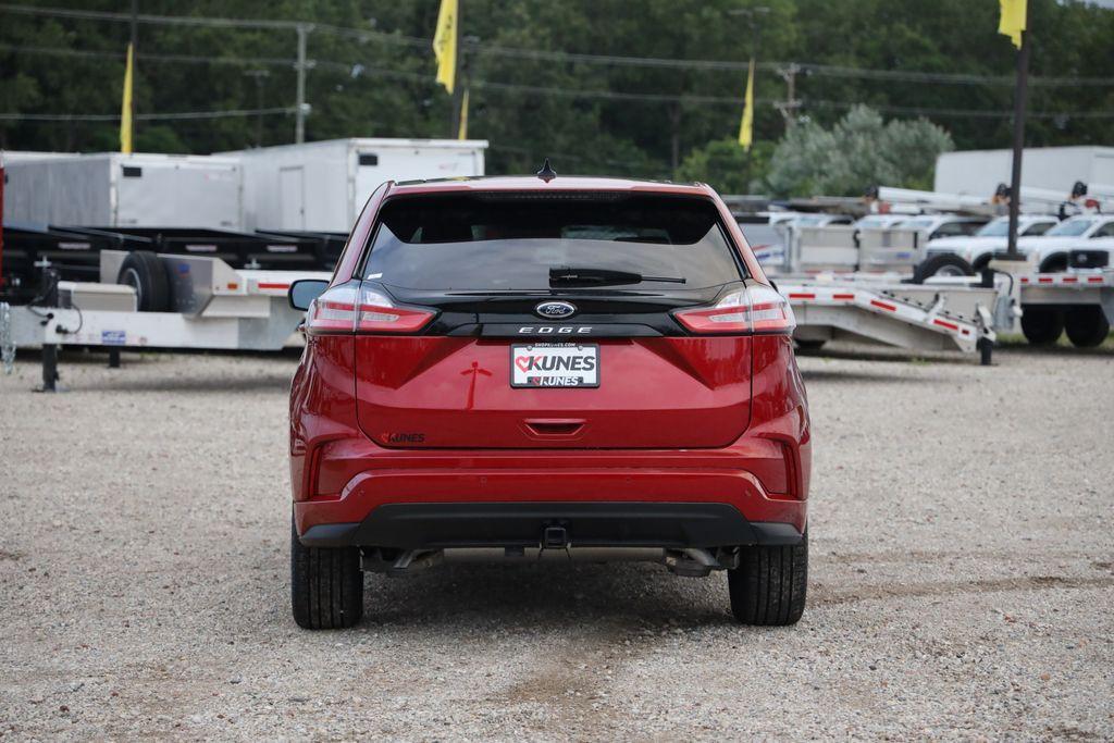 new 2024 Ford Edge car, priced at $43,099