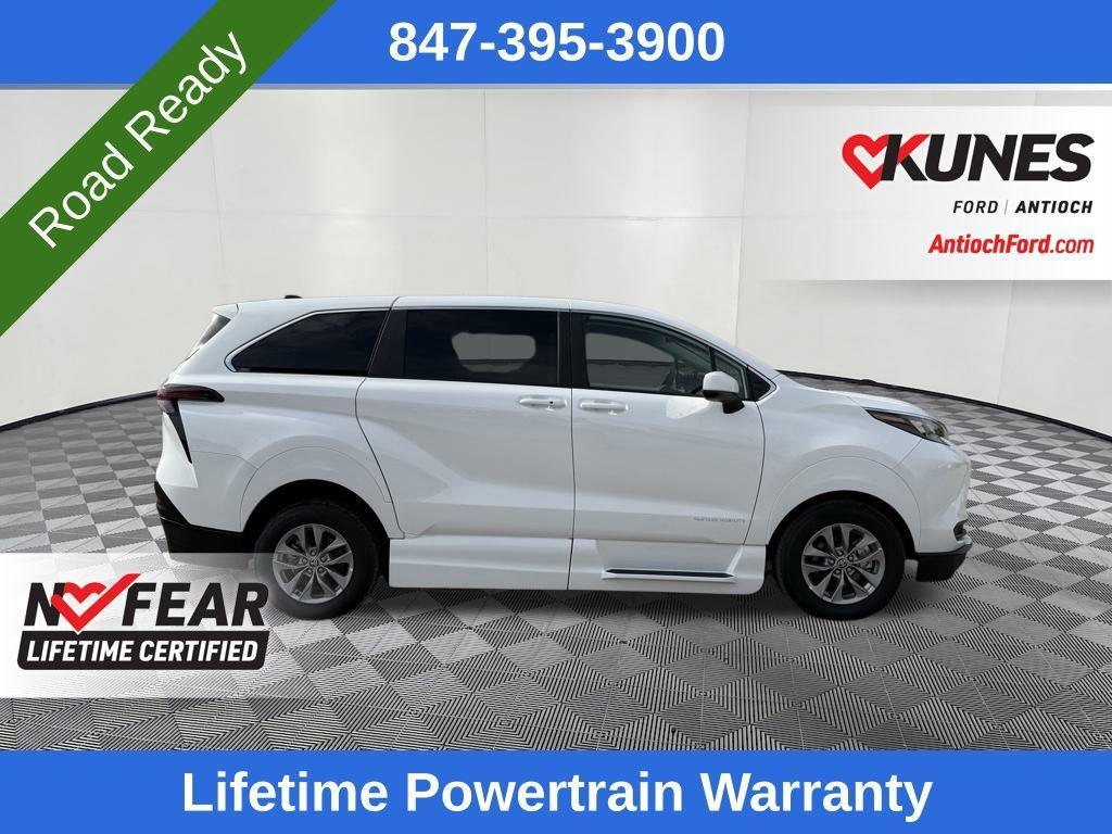 used 2025 Toyota Sienna car, priced at $80,995