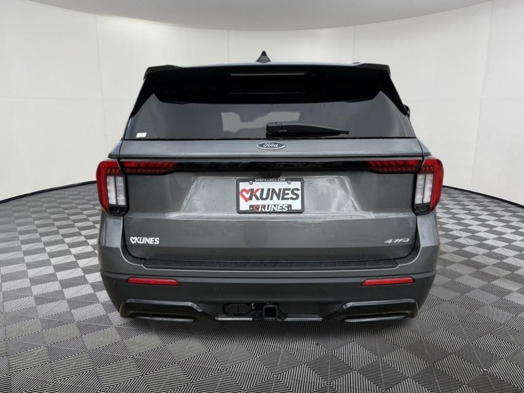 new 2025 Ford Explorer car, priced at $47,933