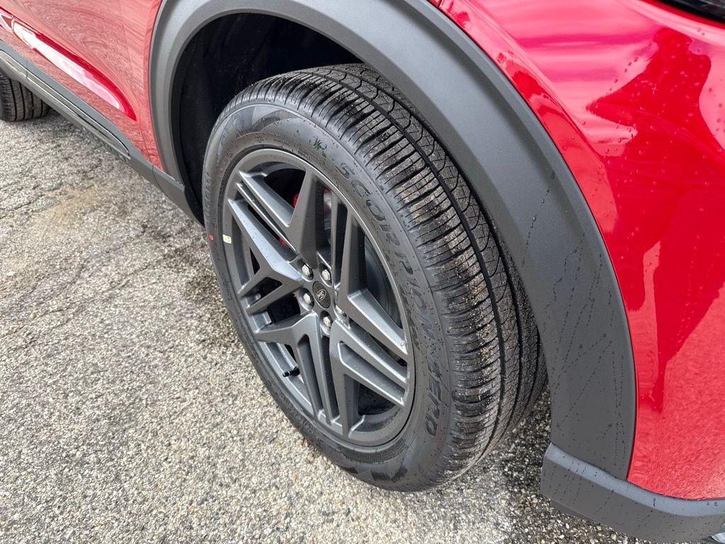 new 2025 Ford Explorer car, priced at $48,766