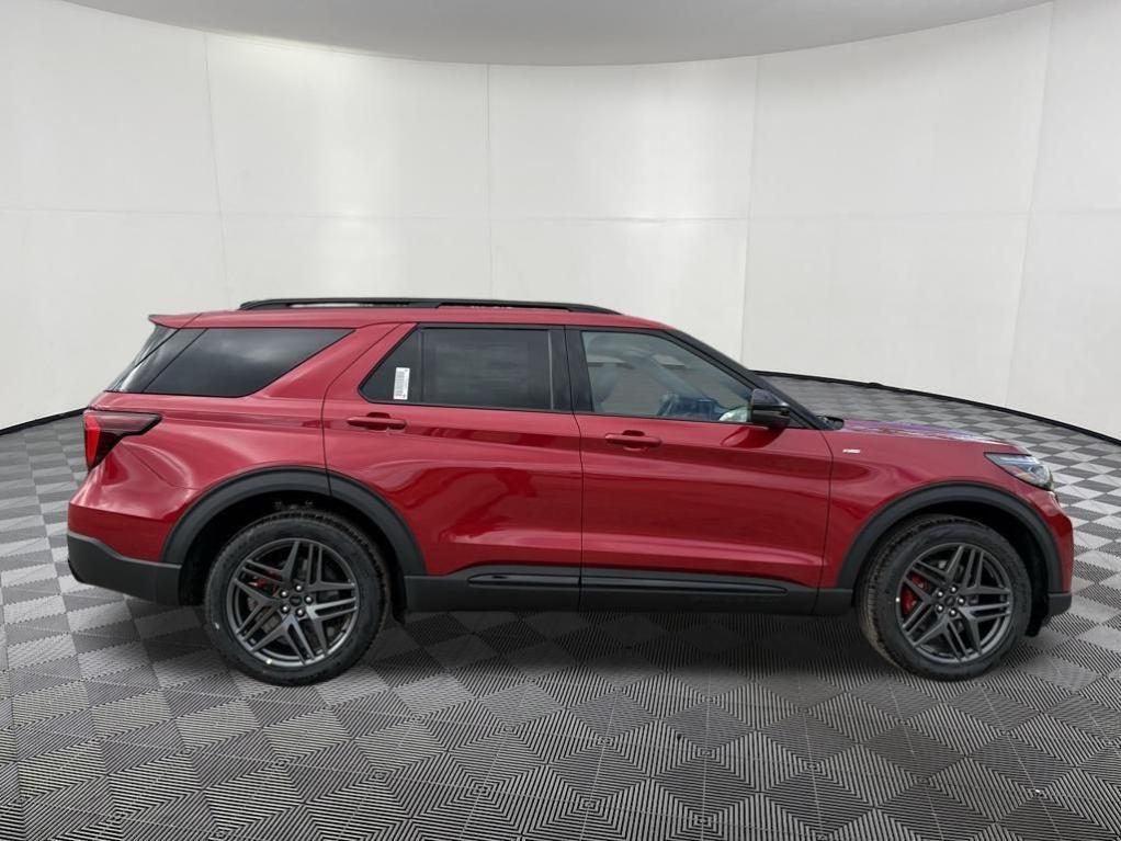 new 2025 Ford Explorer car, priced at $48,766