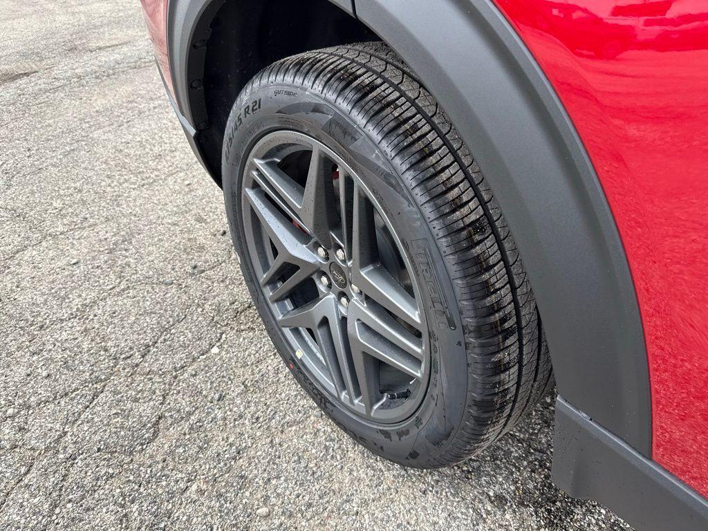 new 2025 Ford Explorer car, priced at $48,766