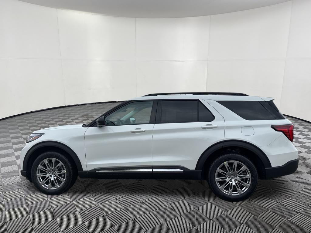 new 2025 Ford Explorer car, priced at $46,179