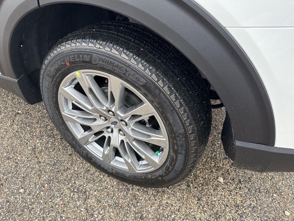 new 2025 Ford Explorer car, priced at $46,179