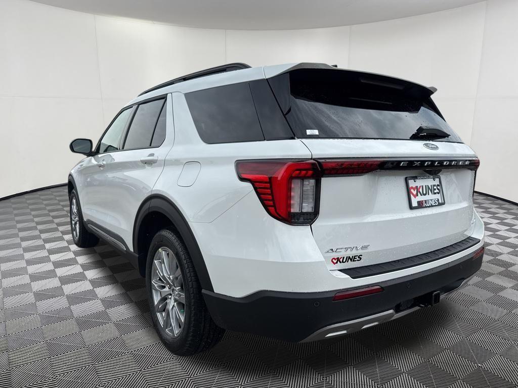 new 2025 Ford Explorer car, priced at $46,179