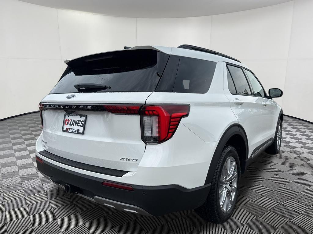 new 2025 Ford Explorer car, priced at $46,179