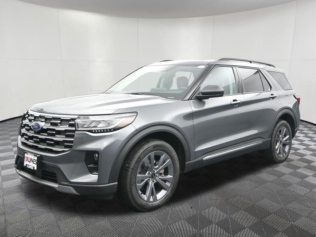 new 2025 Ford Explorer car, priced at $45,266