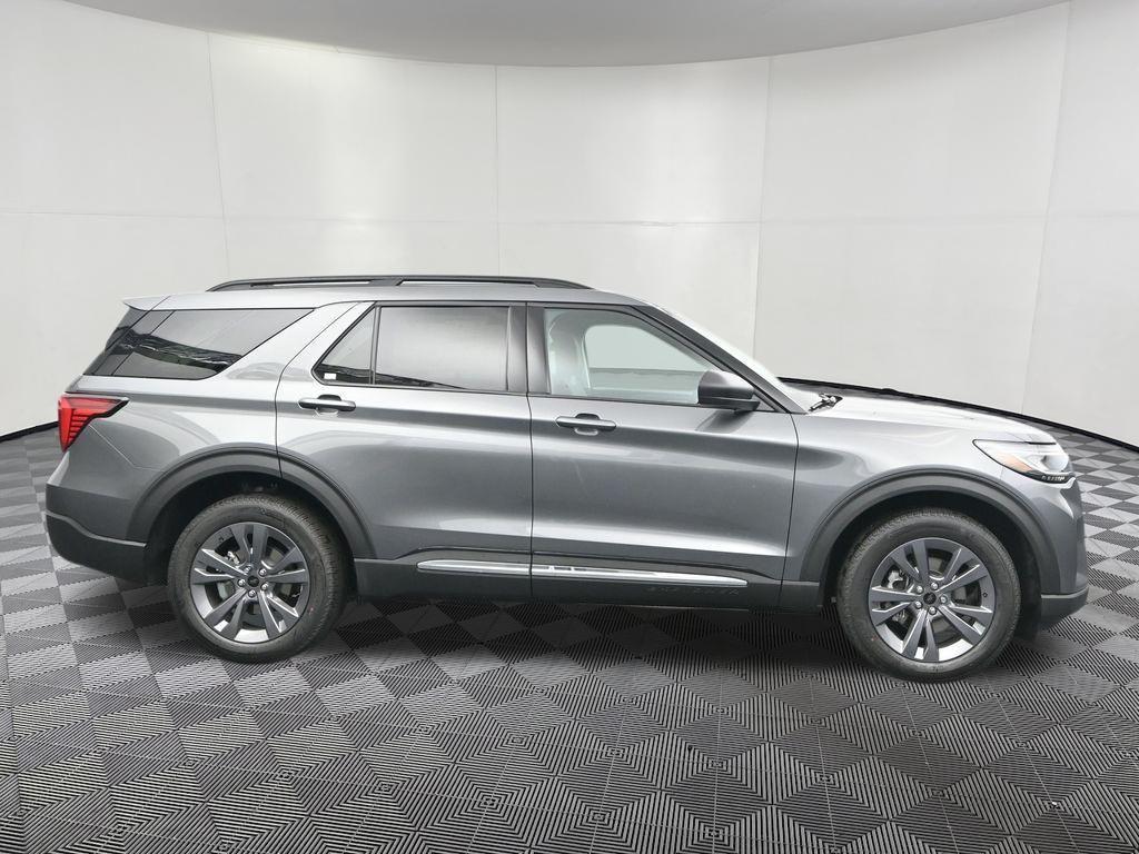 new 2025 Ford Explorer car, priced at $45,266