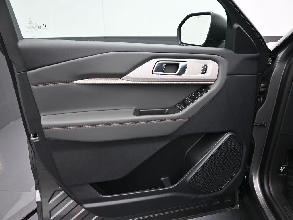 new 2025 Ford Explorer car, priced at $45,266