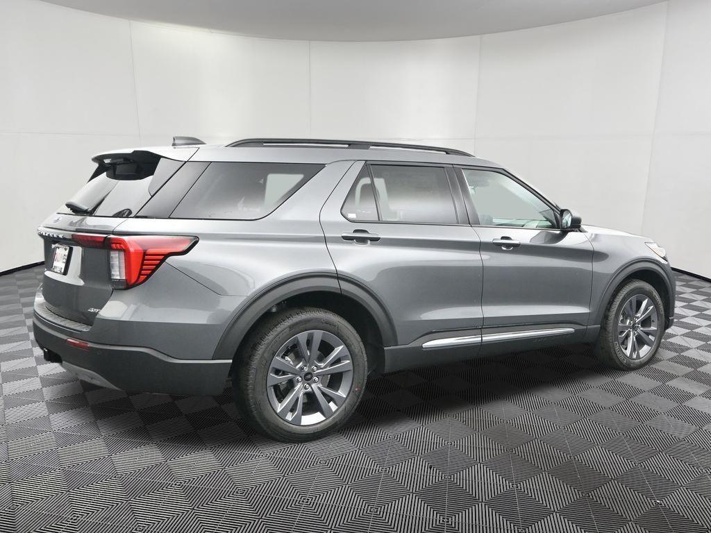new 2025 Ford Explorer car, priced at $45,266