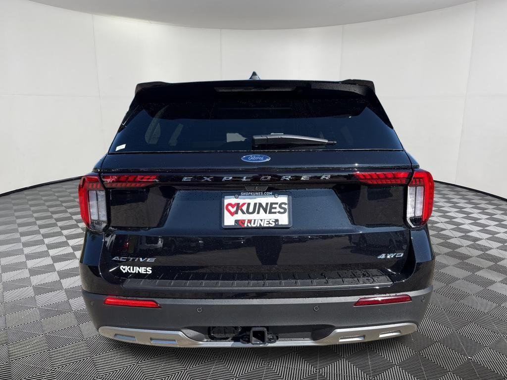 new 2025 Ford Explorer car, priced at $43,720
