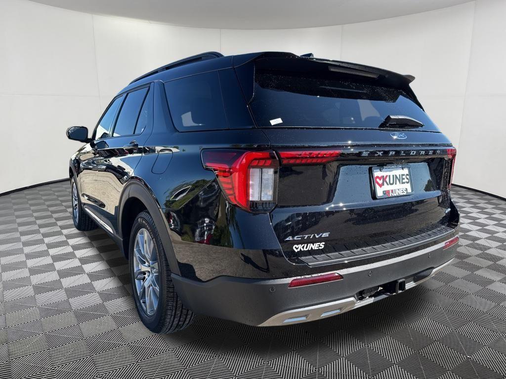 new 2025 Ford Explorer car, priced at $43,720