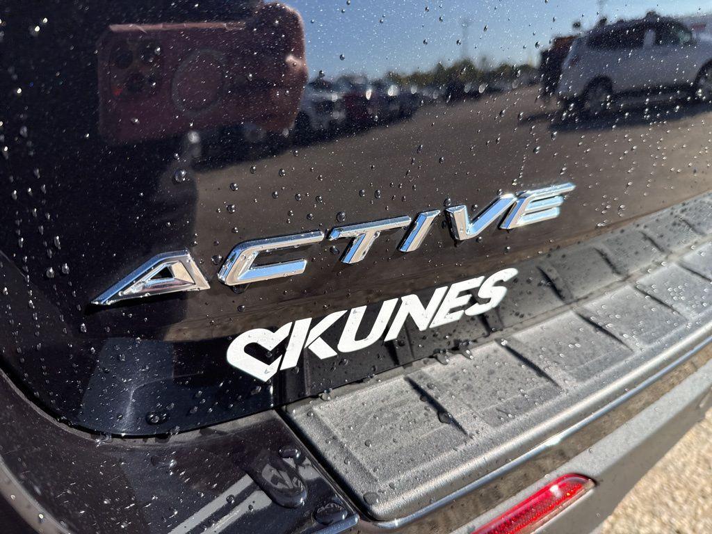 new 2025 Ford Explorer car, priced at $43,720