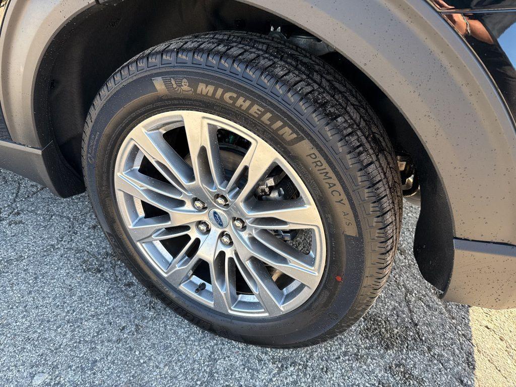 new 2025 Ford Explorer car, priced at $43,720