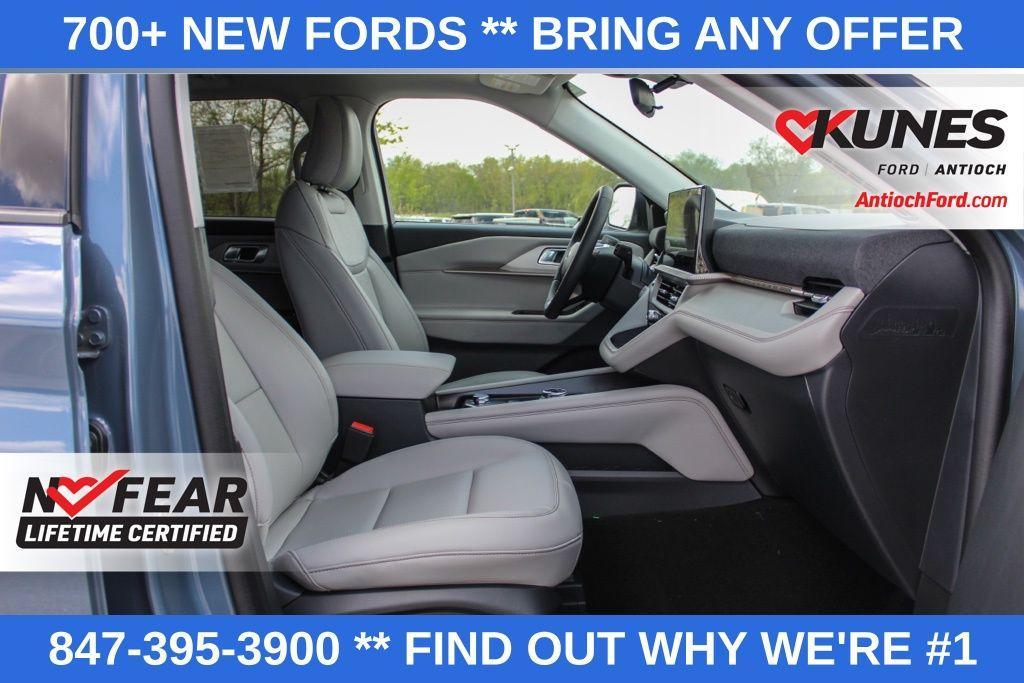 new 2025 Ford Explorer car, priced at $44,976