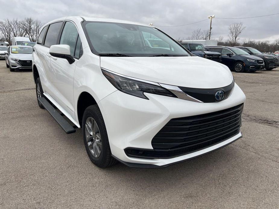 used 2024 Toyota Sienna car, priced at $65,866