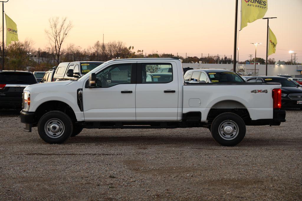 new 2024 Ford F-350 car, priced at $53,665