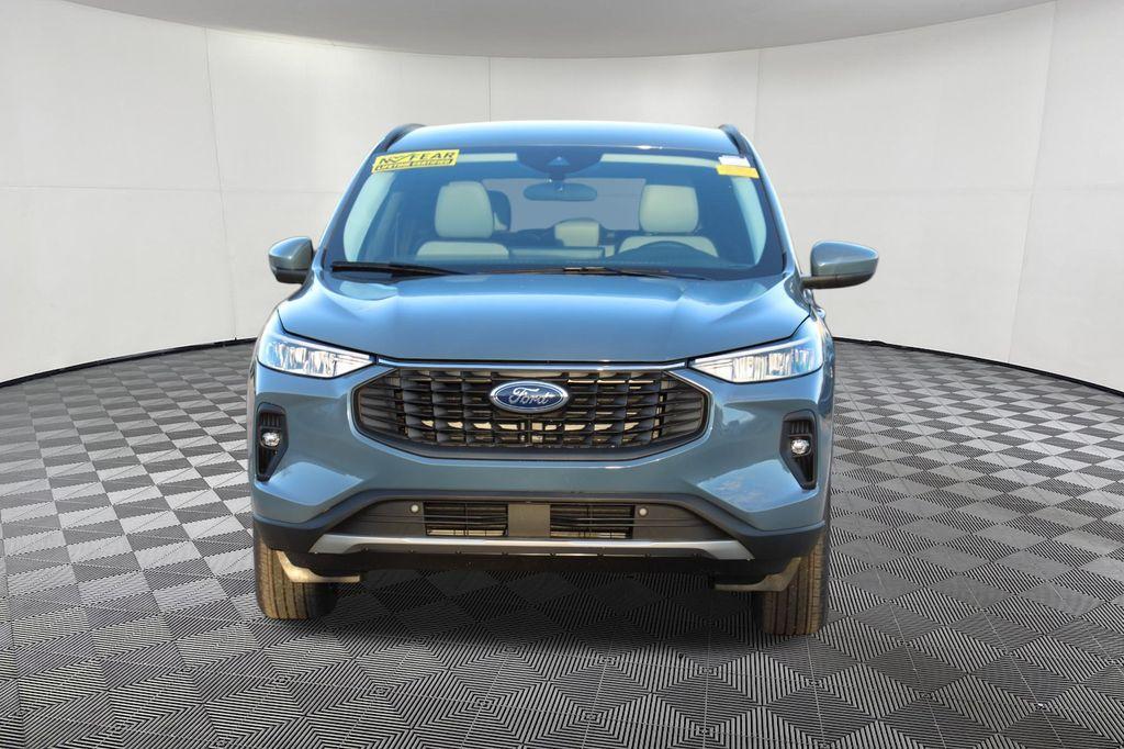 new 2025 Ford Escape car, priced at $33,895