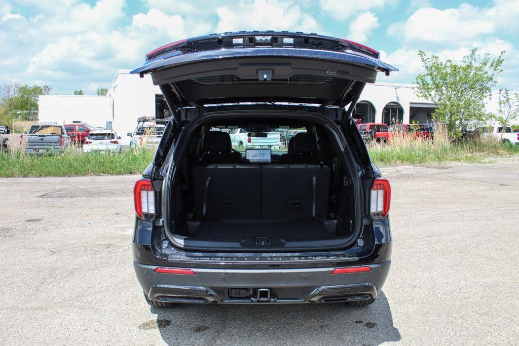 new 2025 Ford Explorer car, priced at $42,907