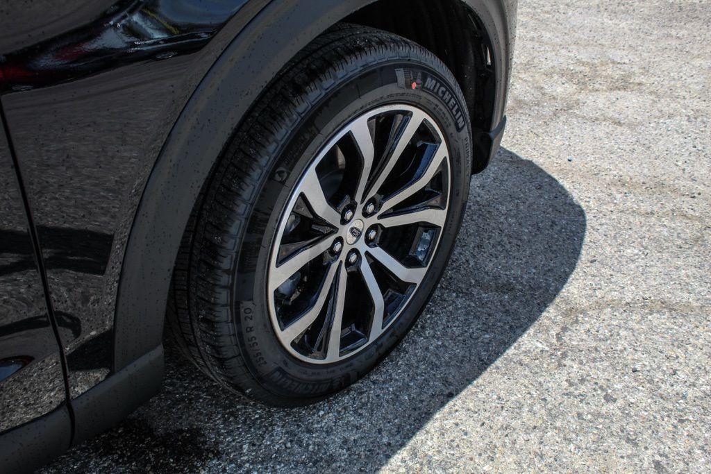 new 2025 Ford Explorer car, priced at $42,907