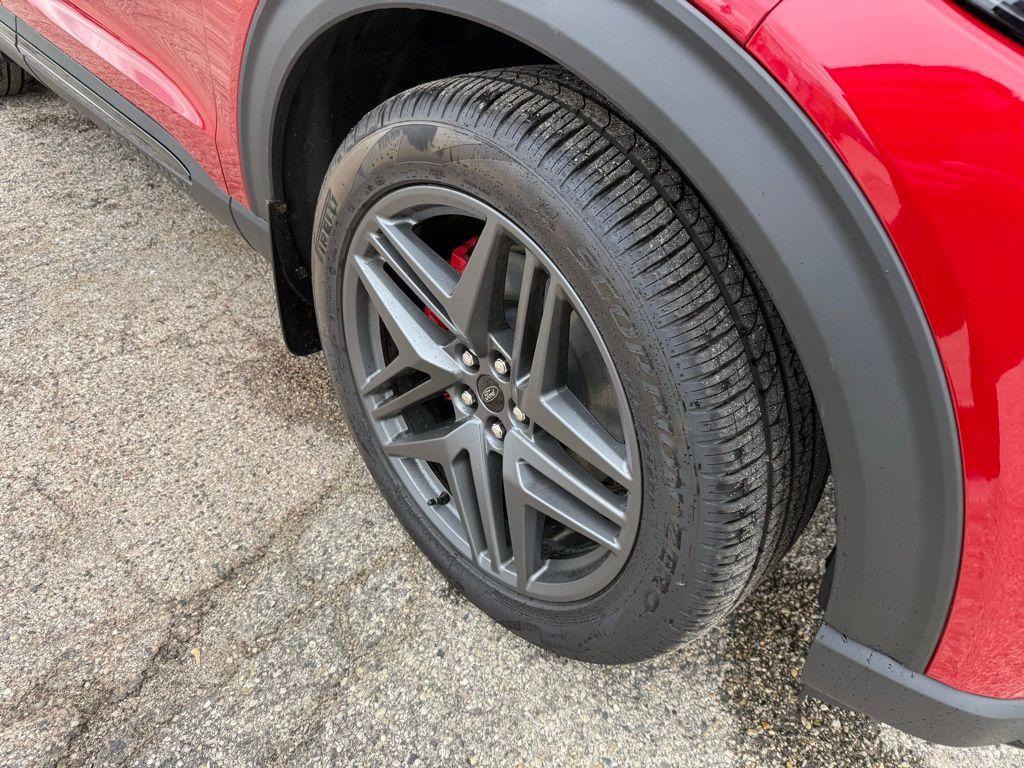 new 2025 Ford Explorer car, priced at $55,597