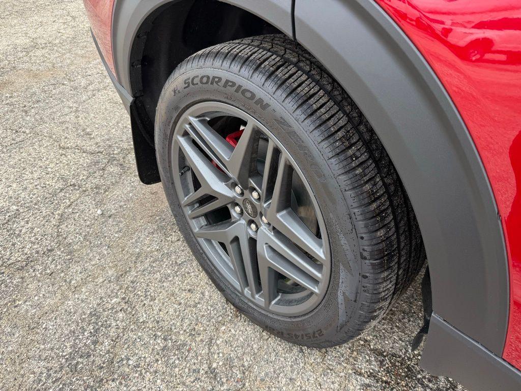 new 2025 Ford Explorer car, priced at $55,597