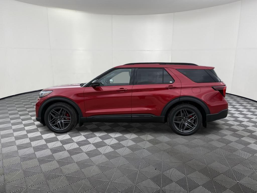 new 2025 Ford Explorer car, priced at $55,597
