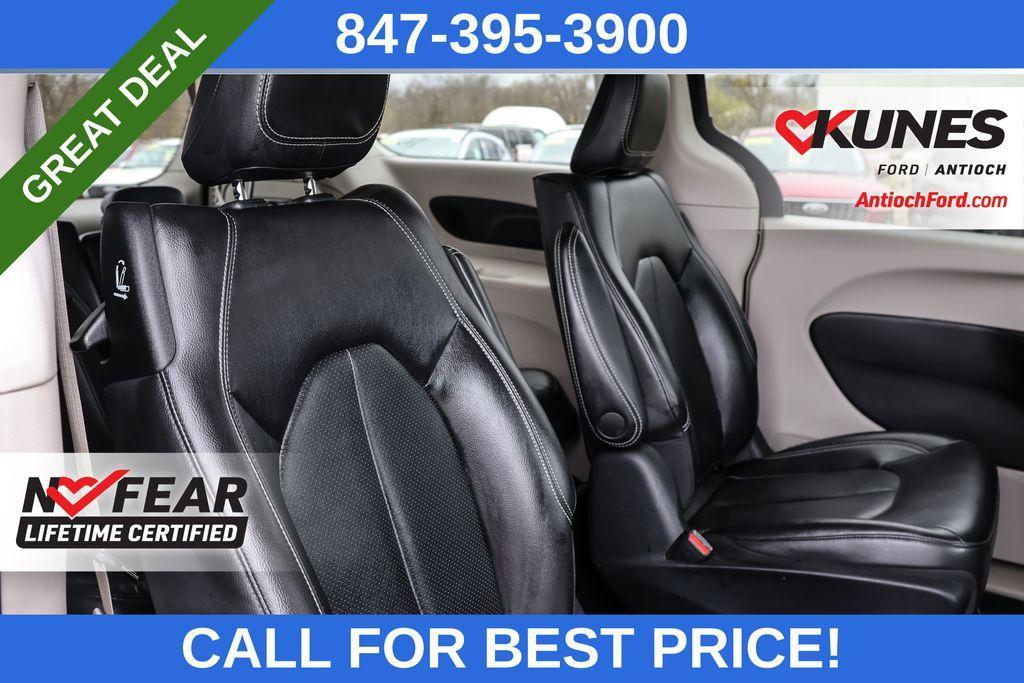 used 2022 Chrysler Pacifica Hybrid car, priced at $26,348