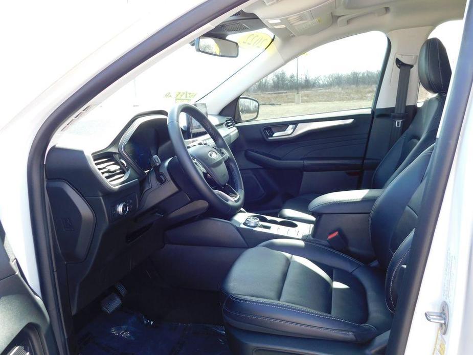 used 2022 Ford Escape car, priced at $25,987