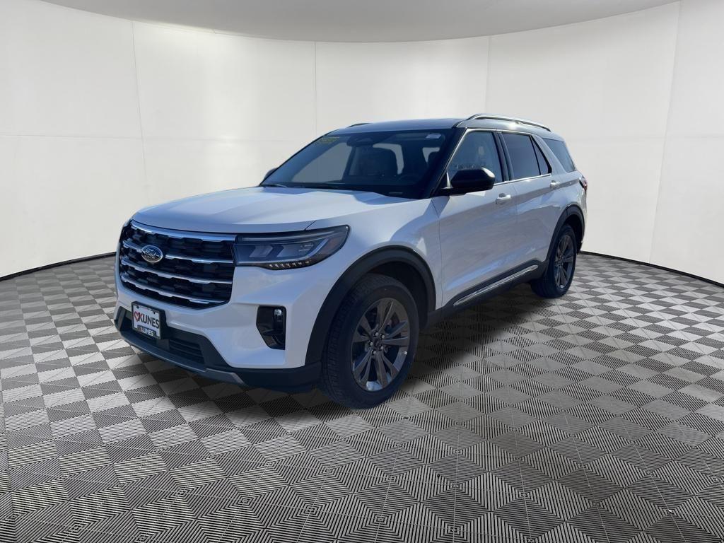 new 2025 Ford Explorer car, priced at $47,400