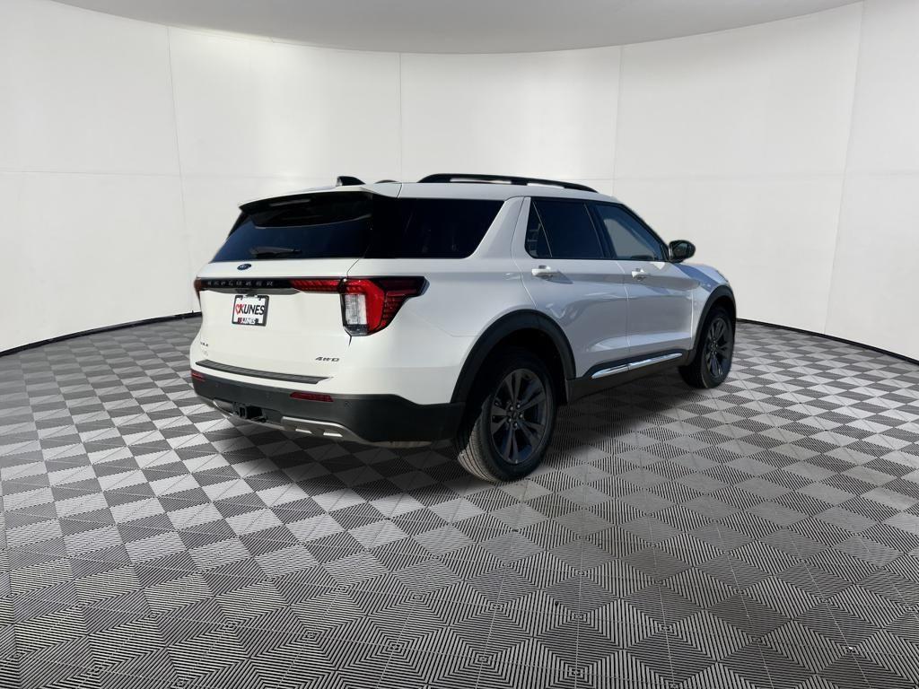 new 2025 Ford Explorer car, priced at $47,400